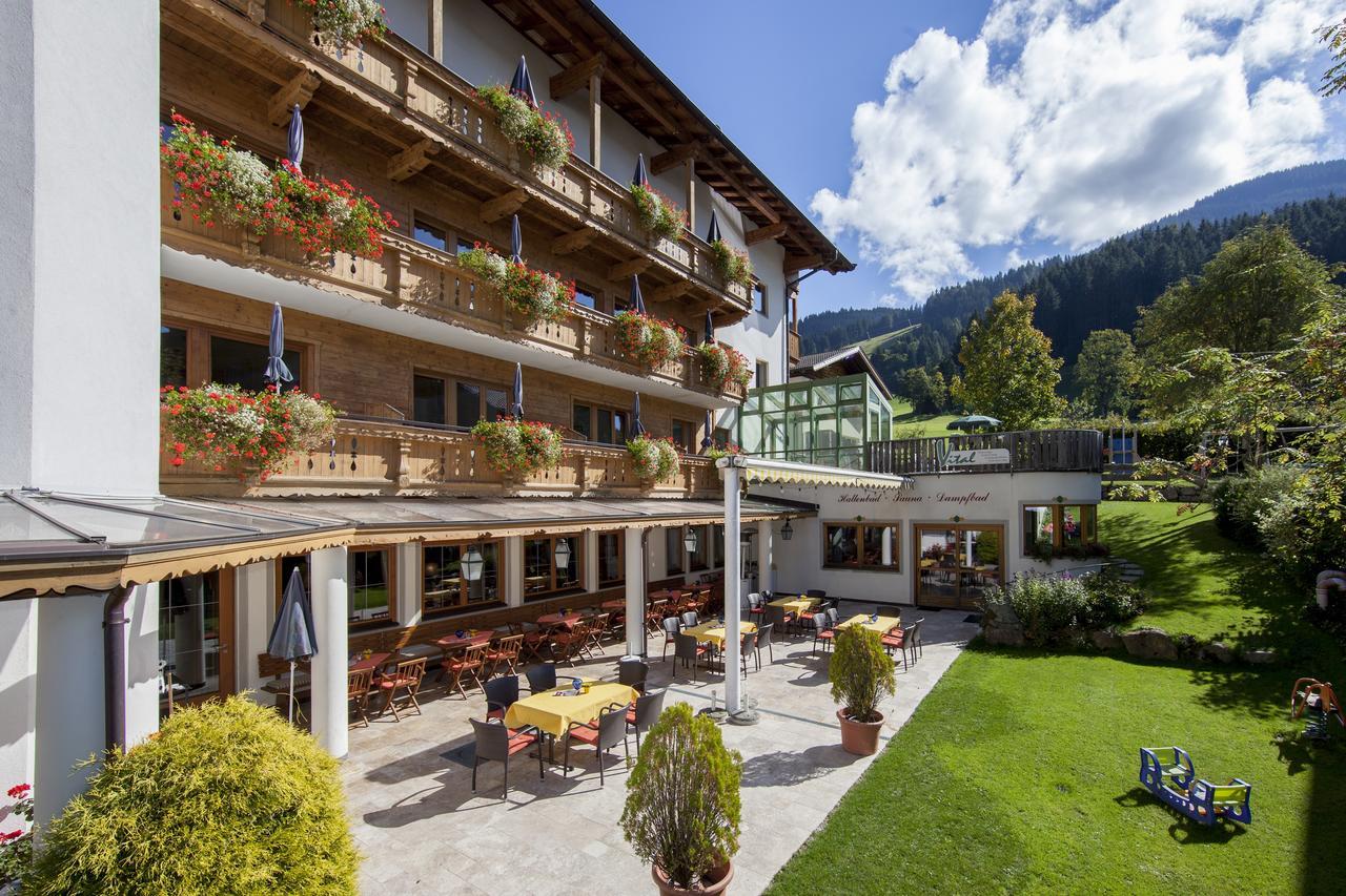 Landhotel Tirolerhof - Mai Bis Mitte Juni Kein Saunabetrieb Oberau Zewnętrze zdjęcie